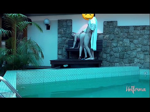❤️ Boss jistieden maid għall-pool, iżda ma setgħetx tirreżisti sħun Porn iebes f'mt.bestsexporno.ru ❌
